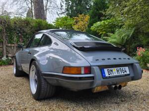 Image 54/100 of Porsche 911 Carrera 2 (1989)