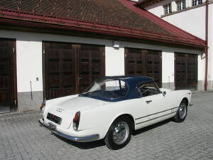 Image 3/40 of Alfa Romeo 2000 Spider (1959)