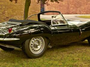 Image 10/50 of Jaguar XK-SS (1967)
