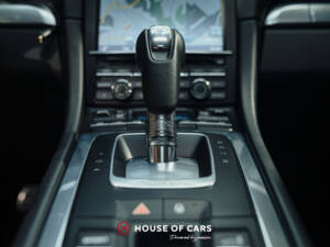 Image 22/25 of Porsche 911 Carrera 4S (2014)