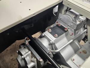 Bild 40/100 von Land Rover 88 (1968)