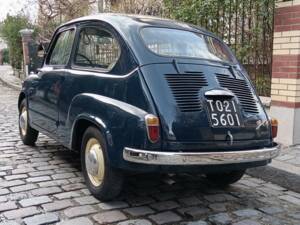 Image 19/40 of FIAT 600 (1956)