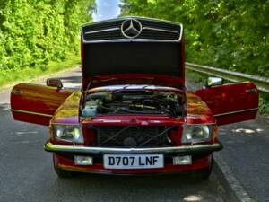 Image 17/50 of Mercedes-Benz 300 SL (1988)