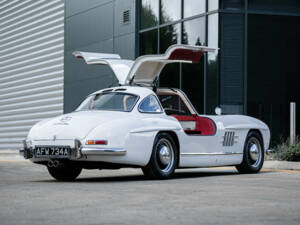 Image 12/45 of Mercedes-Benz 300 SL &quot;Gullwing&quot; (1963)