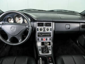 Bild 7/50 von Mercedes-Benz SLK 320 (2000)