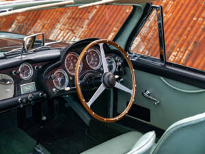 Image 25/38 of Aston Martin DB 2&#x2F;4 Mk III (1959)