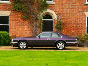 Image 5/50 of Jaguar XJS 6.0 (1993)