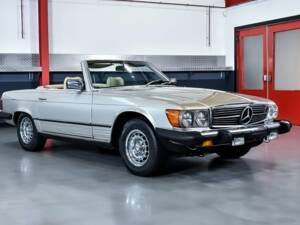 Image 1/7 of Mercedes-Benz 380 SL (1981)