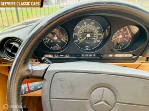 Image 11/17 of Mercedes-Benz 560 SL (1988)