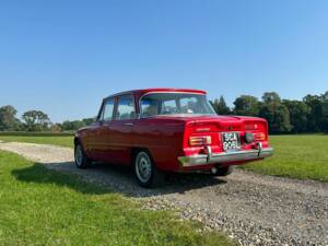 Image 12/78 of Alfa Romeo Giulia Super 1.6 (1973)