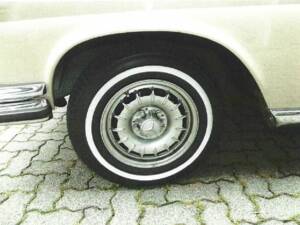 Image 18/59 de Mercedes-Benz 280 SE (1969)