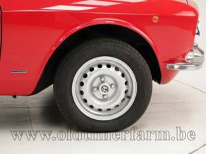 Immagine 12/15 di Alfa Romeo Giulia 1600 GT Junior (1974)