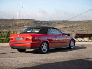 Bild 41/92 von BMW 325i (1994)
