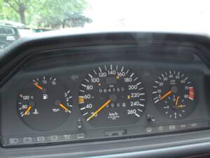 Immagine 11/19 di Mercedes-Benz 300 CE-24 (1992)