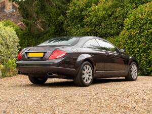 Image 3/34 of Mercedes-Benz CL 500 (2007)