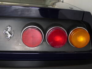 Image 30/46 of Ferrari 365 GT4 2+2 (1974)