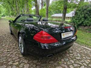Imagen 16/58 de Mercedes-Benz SL 350 (2005)