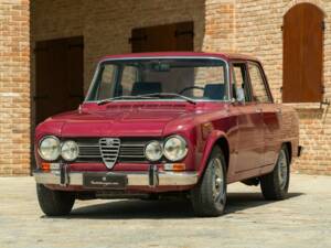 Image 3/42 of Alfa Romeo Giulia 1300 Super (1973)