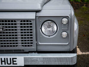 Bild 28/46 von Land Rover Defender 90 (2008)