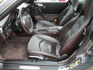 Image 3/50 of Porsche 911 Targa 4 (2007)