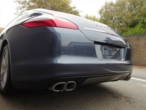 Imagen 16/99 de Porsche Panamera Turbo (2009)