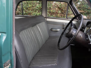 Bild 9/15 von Standard Vanguard Luxury Six (1962)