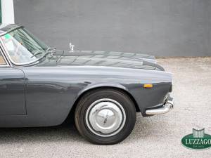 Image 2/49 of Lancia Flaminia GT 2.8 3C Touring (1963)