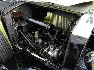 Image 33/50 de Rolls-Royce 20&#x2F;25 HP Sport Saloon (1933)
