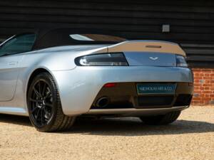 Image 35/50 of Aston Martin V12 Vantage S (2015)