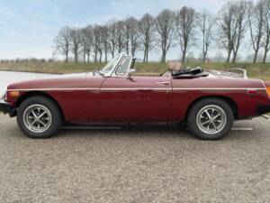 Image 2/6 of MG MGB (1979)