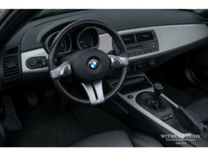 Image 14/30 de BMW Z4 2.5i (2005)