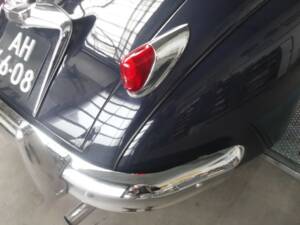 Image 16/50 de Jaguar XK 150 OTS (1959)