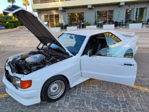 Image 30/65 of Mercedes-Benz 380 SEC (1985)