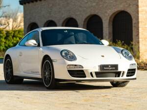 Bild 47/49 von Porsche 911 Carrera 4 GTS (2011)