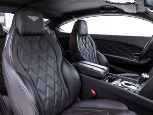 Image 17/26 of Bentley Continental GT (2012)