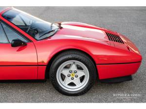 Imagen 11/35 de Ferrari 328 GTS (1986)