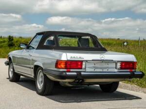 Image 11/28 of Mercedes-Benz 380 SL (1981)