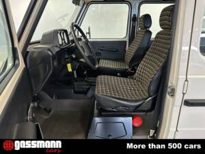 Bild 9/15 von Mercedes-Benz 230 GE (lang) (1985)