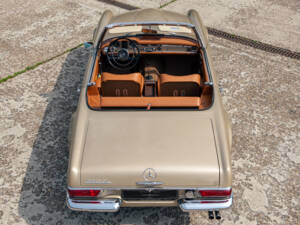 Image 5/36 of Mercedes-Benz 250 SL (1967)