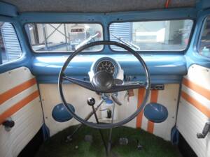 Imagen 14/20 de Volkswagen T2b minibus (1973)