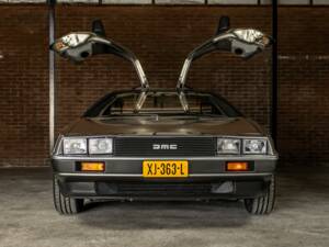 Image 11/66 of DeLorean DMC-12 (1981)