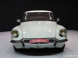 Bild 9/15 von Citroën ID 19 (1965)