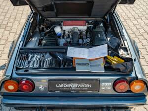 Image 15/36 de Ferrari 328 GTB (1986)