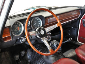 Image 22/63 of Alfa Romeo Giulia 1600 Super Biscione (1969)