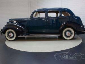 Image 17/19 of Packard Six (1938)
