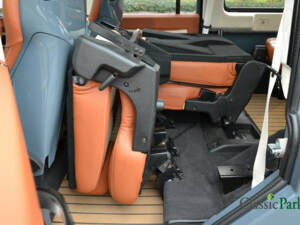 Image 29/50 de Land Rover Defender Tophat (2007)