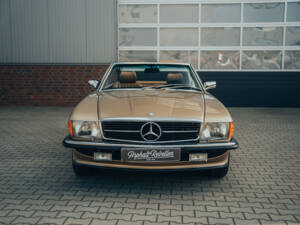 Image 2/99 of Mercedes-Benz 300 SL (1985)