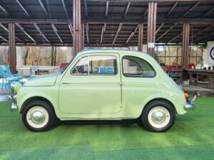 Image 2/61 de FIAT 500 Nuova (1958)