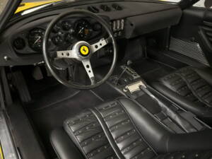 Bild 48/50 von Ferrari 365 GTB&#x2F;4 Daytona (1972)