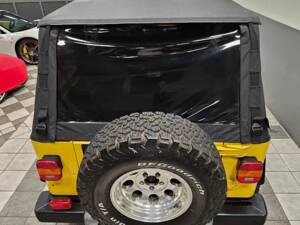 Bild 13/17 von Jeep Wrangler Sport 4.0 (2002)